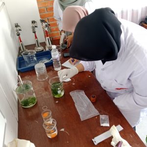 Kegiatan Lab Prodi S1 Pendidikan Biologi - 1