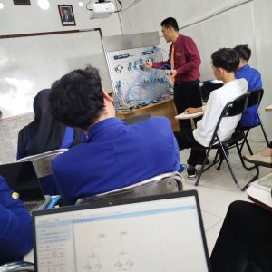 Kegiatan Praktek Prodi S1 Teknik Industri - 3